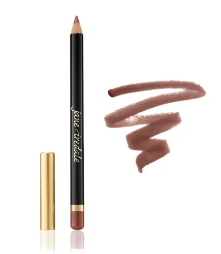 Na grafice widoczna jest próbka koloru kredki do ust Jane Iredale Lip Pencil w odcieniu Nutmeg. Kolor ma ciepły, przytłumiony czerwono-brązowy ton – to elegancki, kobiecy odcień  z lekko przybrudzonym wykończeniem.