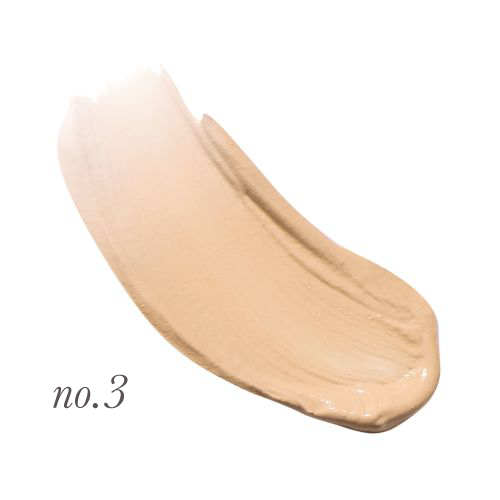 Na zdjęciu przedstawiono odcień korektora Jane Iredale Active Light oznaczony jako No. 3. Odcień został pokazany w formie rozsmarowanej próbki, co pomaga ocenić kolor i konsystencję produktu. No. 3 to średni beż, neutralny.